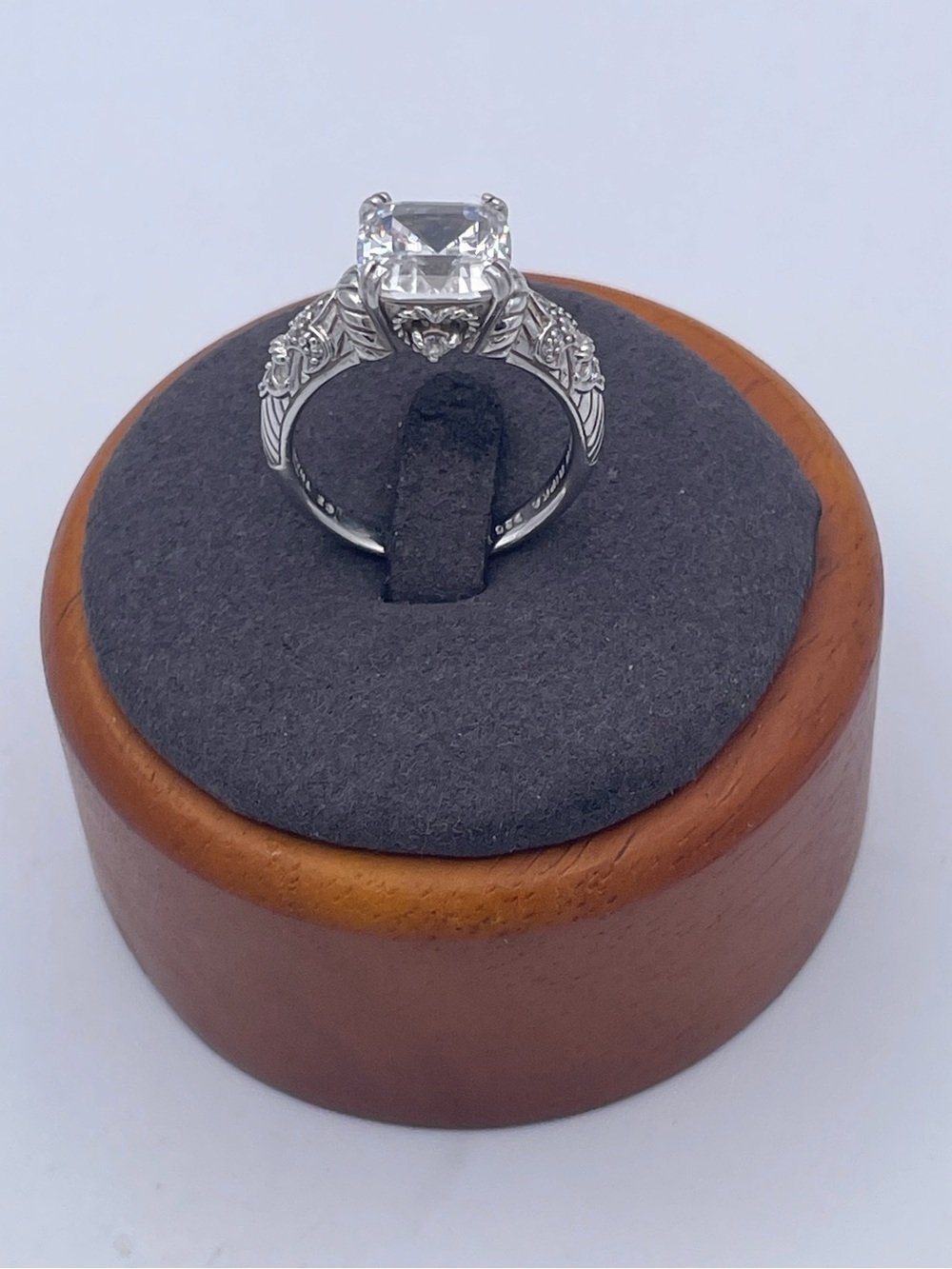 Judith Ripka Sterling Silver Cushion-Cut CZ Solitaire Ring 925 Thailand Size 9